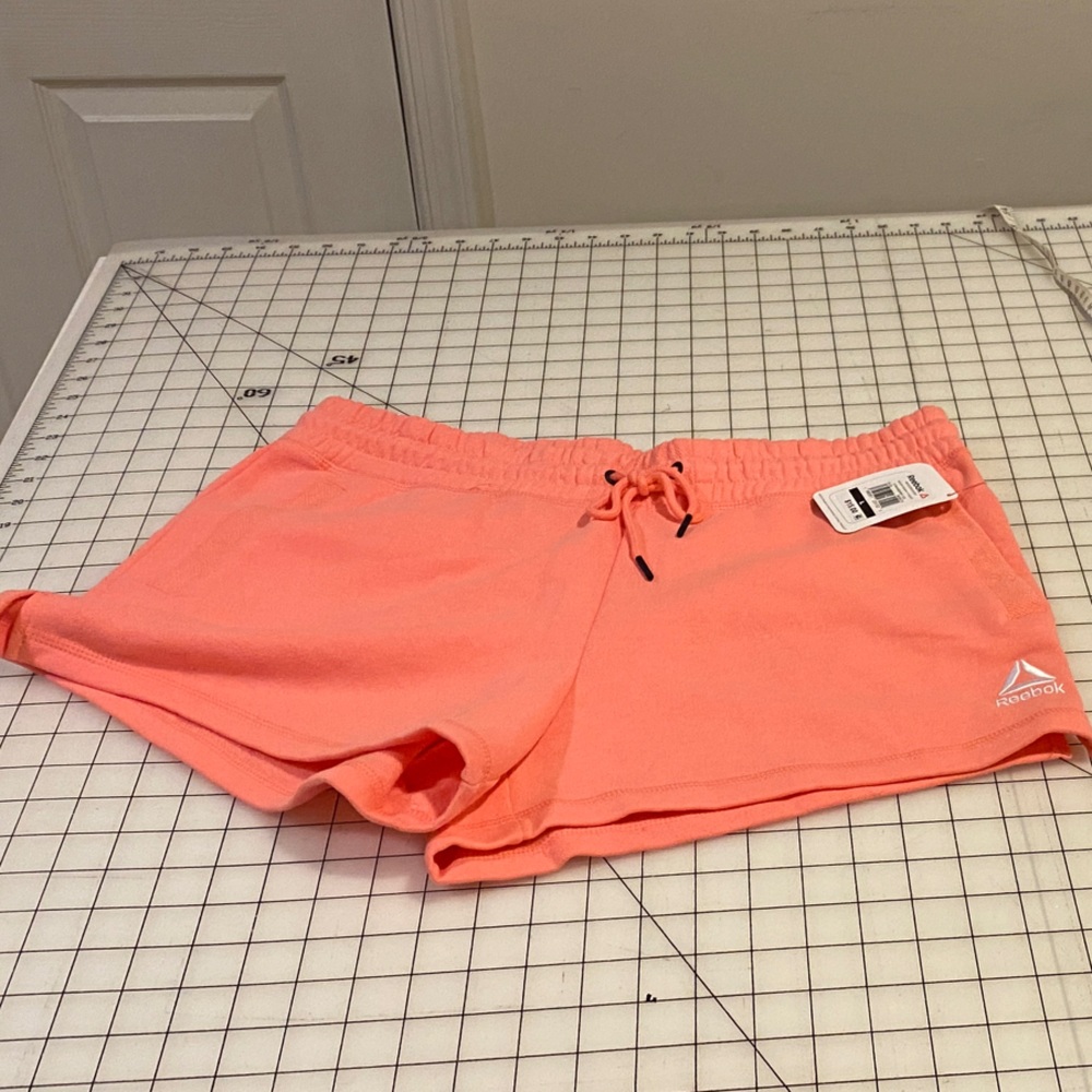 Reebok Vibrant Peach Athletic Shorts side pockets drawstring
